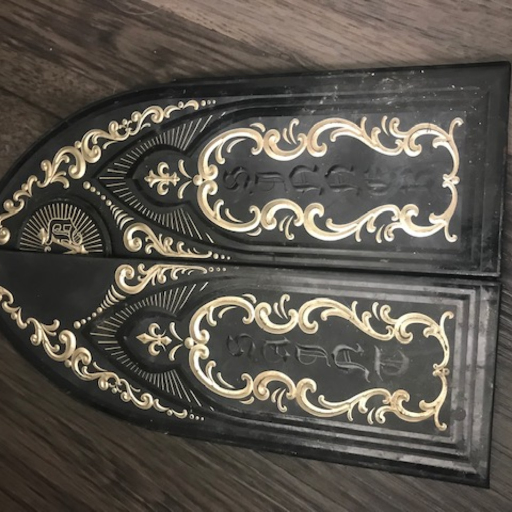 Kat Von D Saint and Sinners Palette
